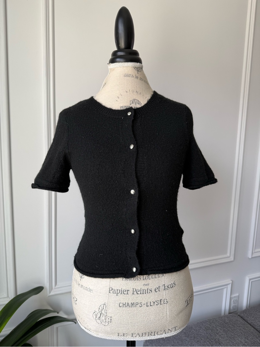 H&M Black Short Sleeve Fine Knit Top